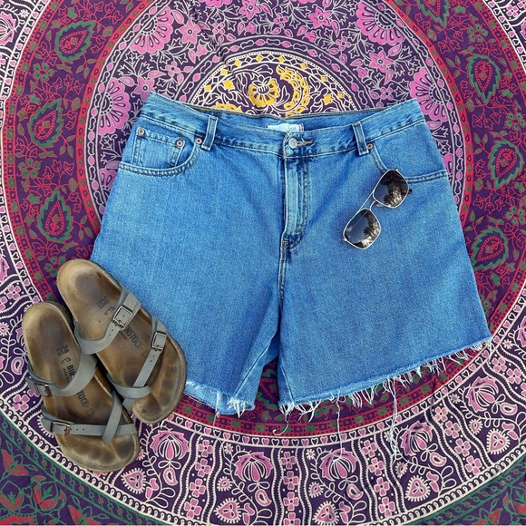 Levi's Pants - Levi's 550 Relaxed Shorts Blue High-Waist Cutoff Denim Jean Shorts | Size 14